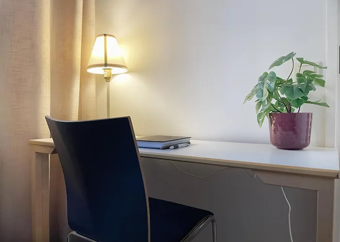 Winter 94 M2 5-room With Sauna 公寓